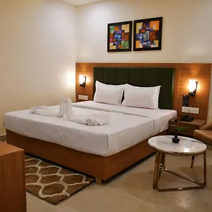 4* Hotel The Barrel House